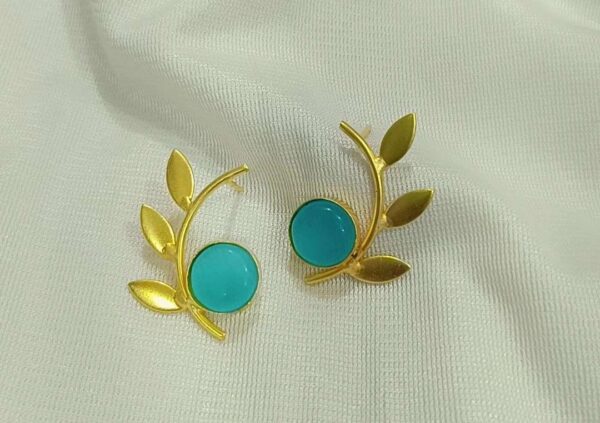 Earrings with Monalisa Stones